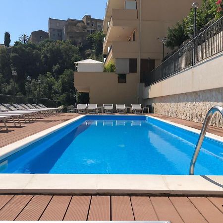 Casa Vacanza "Ilenia" - Taormina Exterior photo